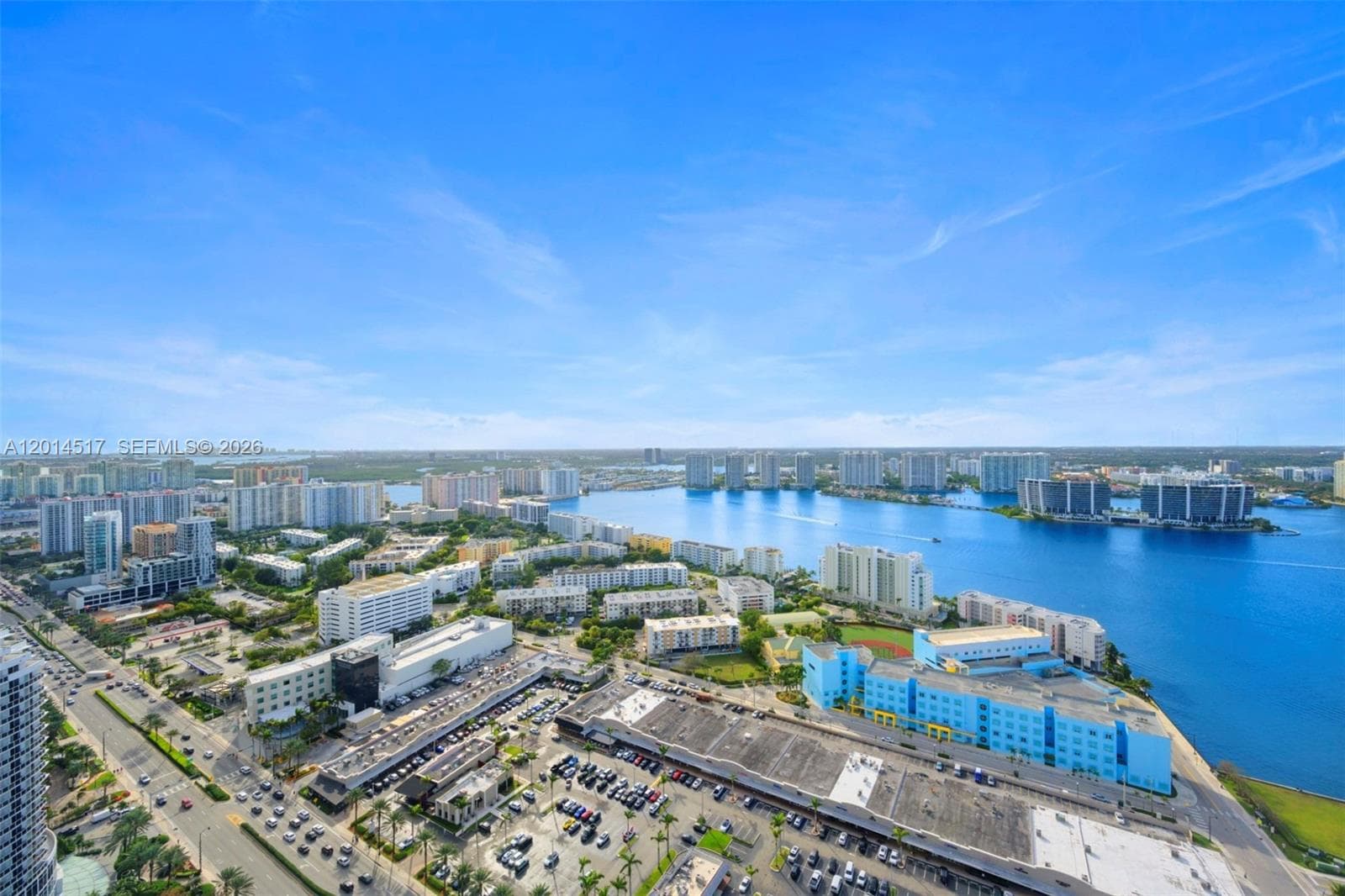 18201 Collins Ave # 4901, Sunny Isles Beach FL 33160 — 33