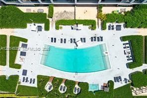 6801 Collins Ave, Miami Beach FL 33141 — 31