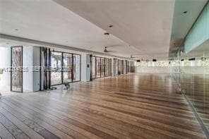 6801 Collins Ave, Miami Beach FL 33141 — 25