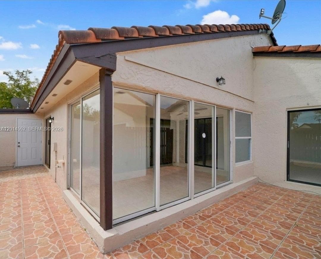Lakes Meadow Vilg Homes C, Miami, FL — 16