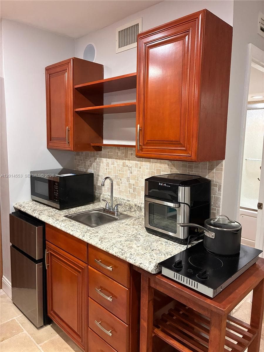 2780 NE 183rd St # 1, Aventura FL 33160 — 6
