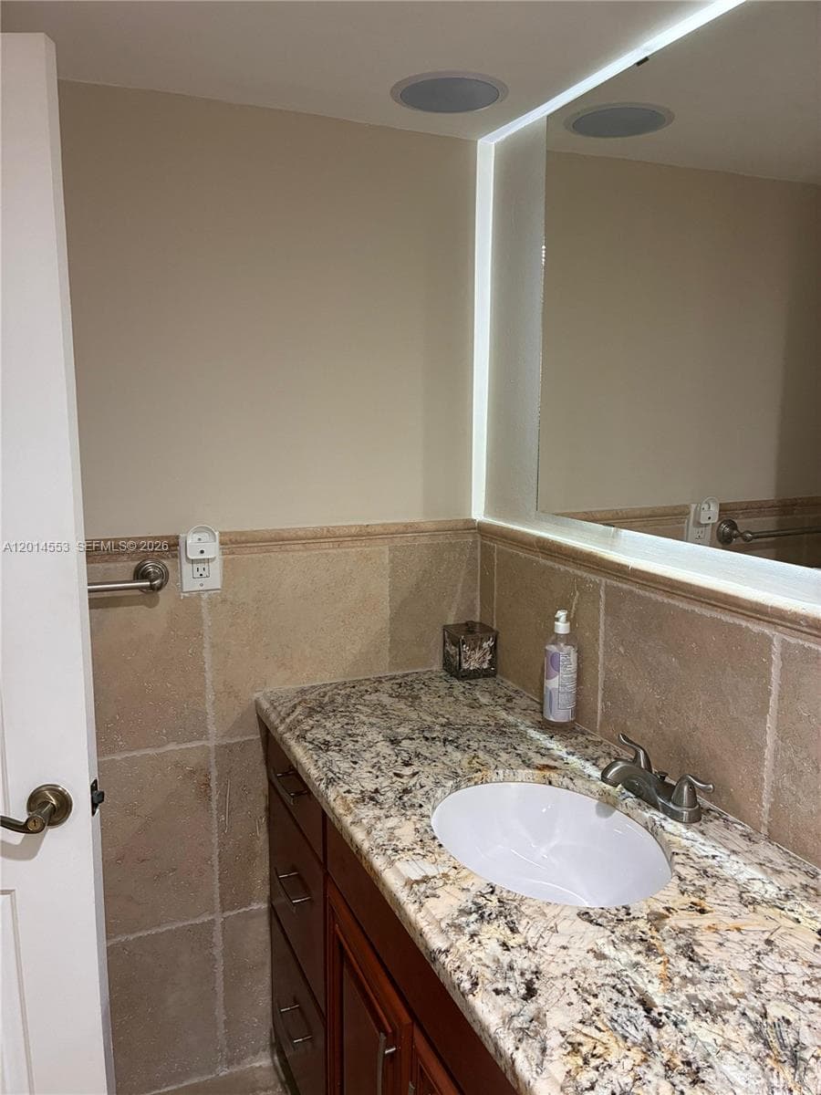 2780 NE 183rd St # 1, Aventura FL 33160 — 10