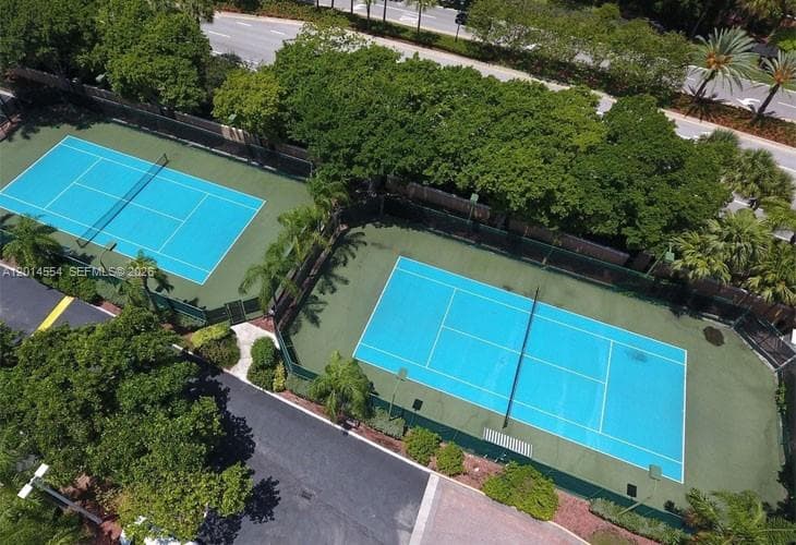 19555 E Country Club Dr # 8507, Aventura FL 33180 — 36