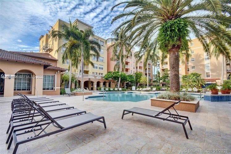 19555 E Country Club Dr # 8507, Aventura FL 33180 — 35