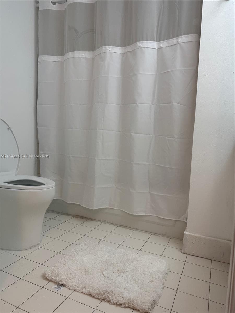 19555 E Country Club Dr # 8507, Aventura FL 33180 — 25
