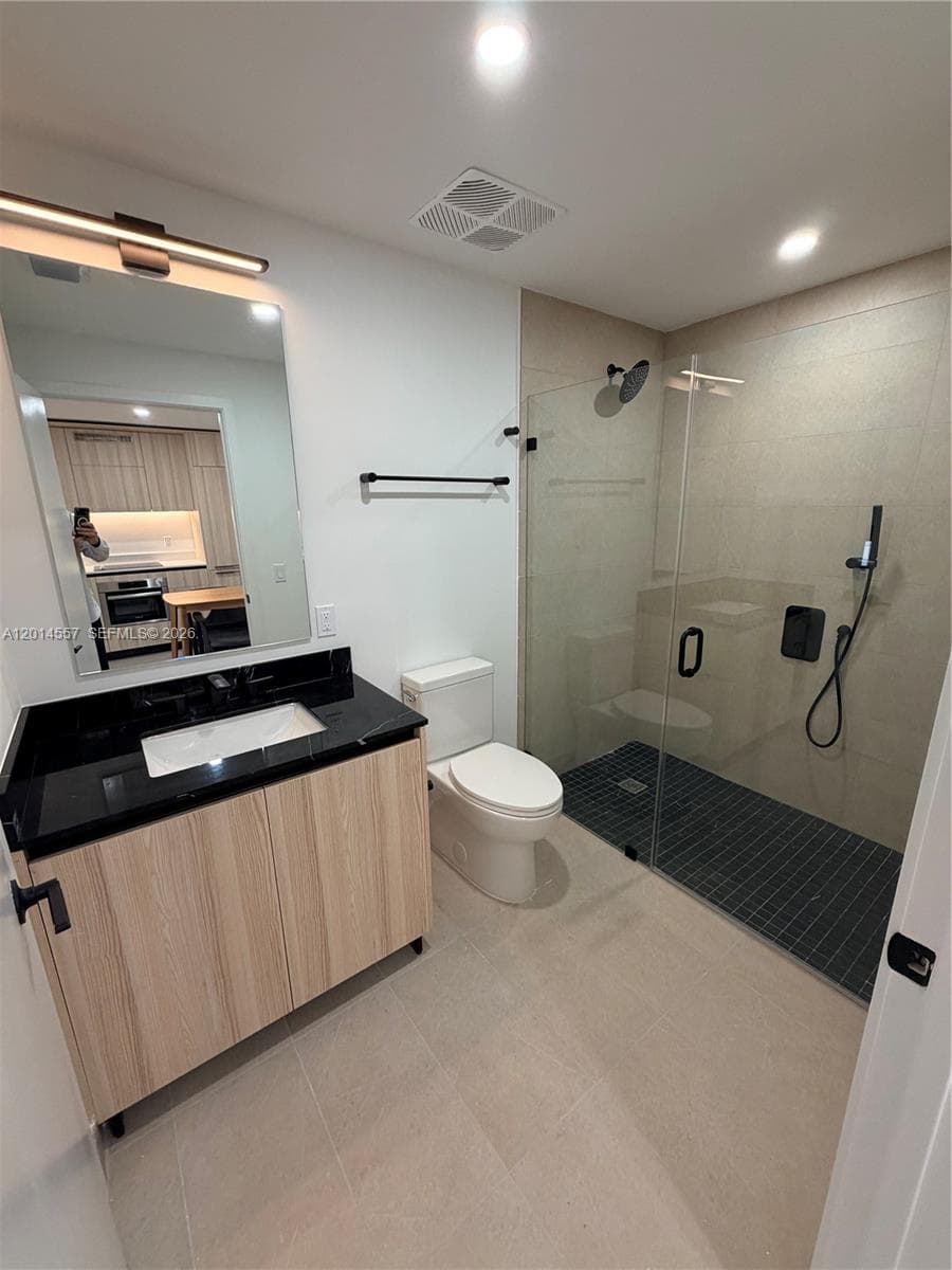 225 N Miami av # 907, Miami FL 33128 — 3
