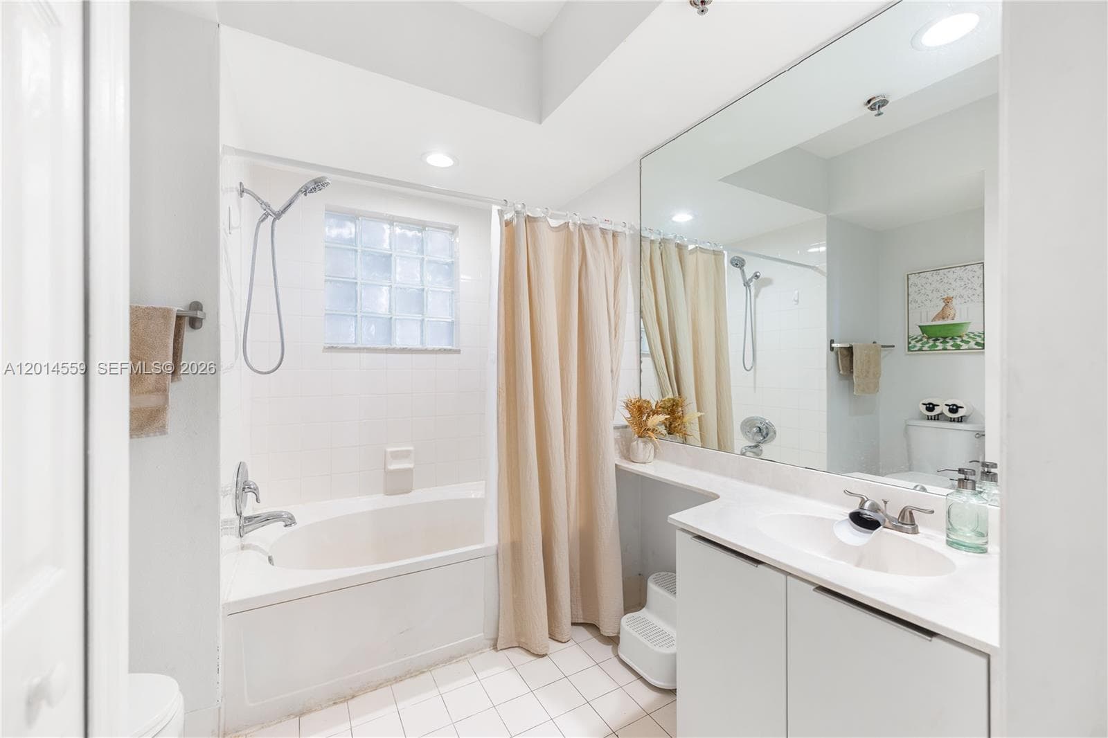 3165 NE 184th St # 6304, Aventura FL 33160 — 16