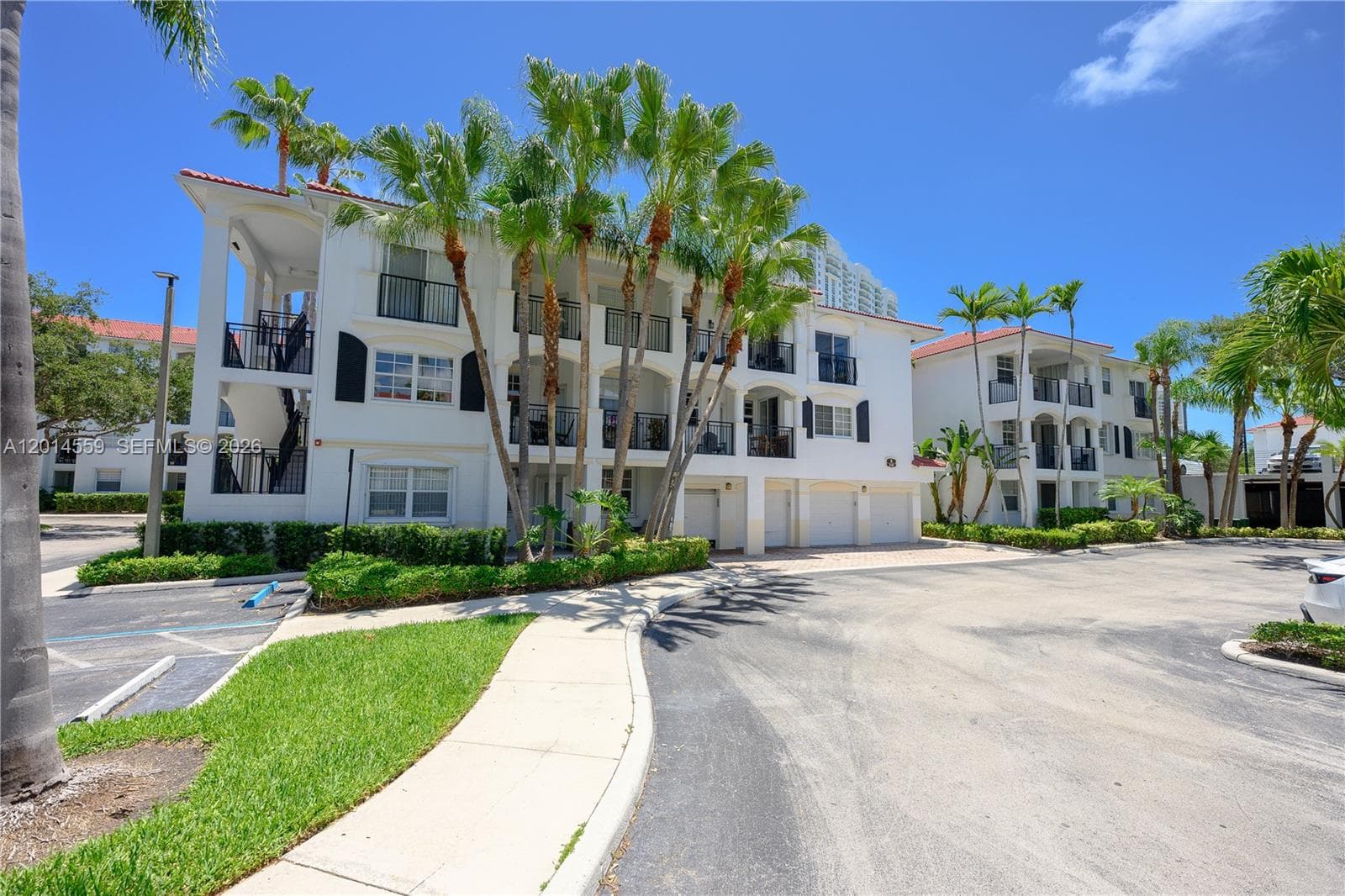 3165 NE 184th St # 6304, Aventura FL 33160 — 31