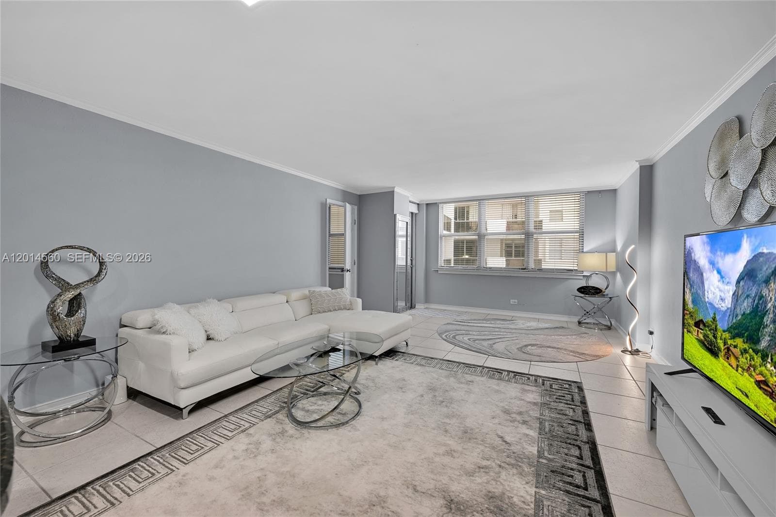 6039 Collins Ave # 621, Miami Beach FL 33140 — 17