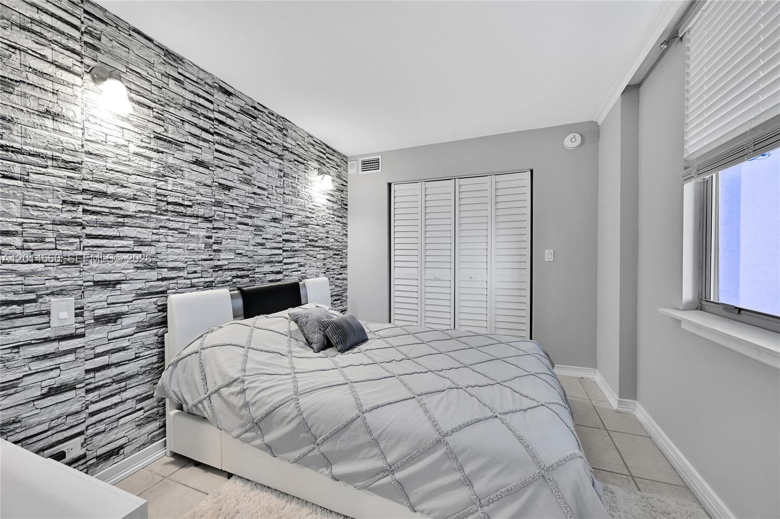 6039 Collins Ave # 621, Miami Beach FL 33140 — 26
