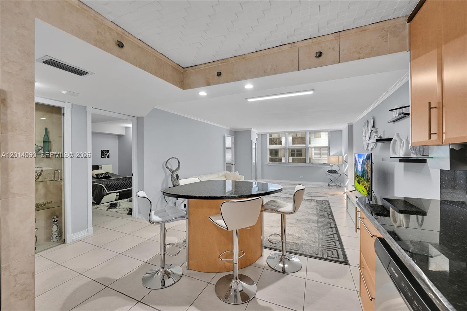 6039 Collins Ave # 621, Miami Beach FL 33140 — 15