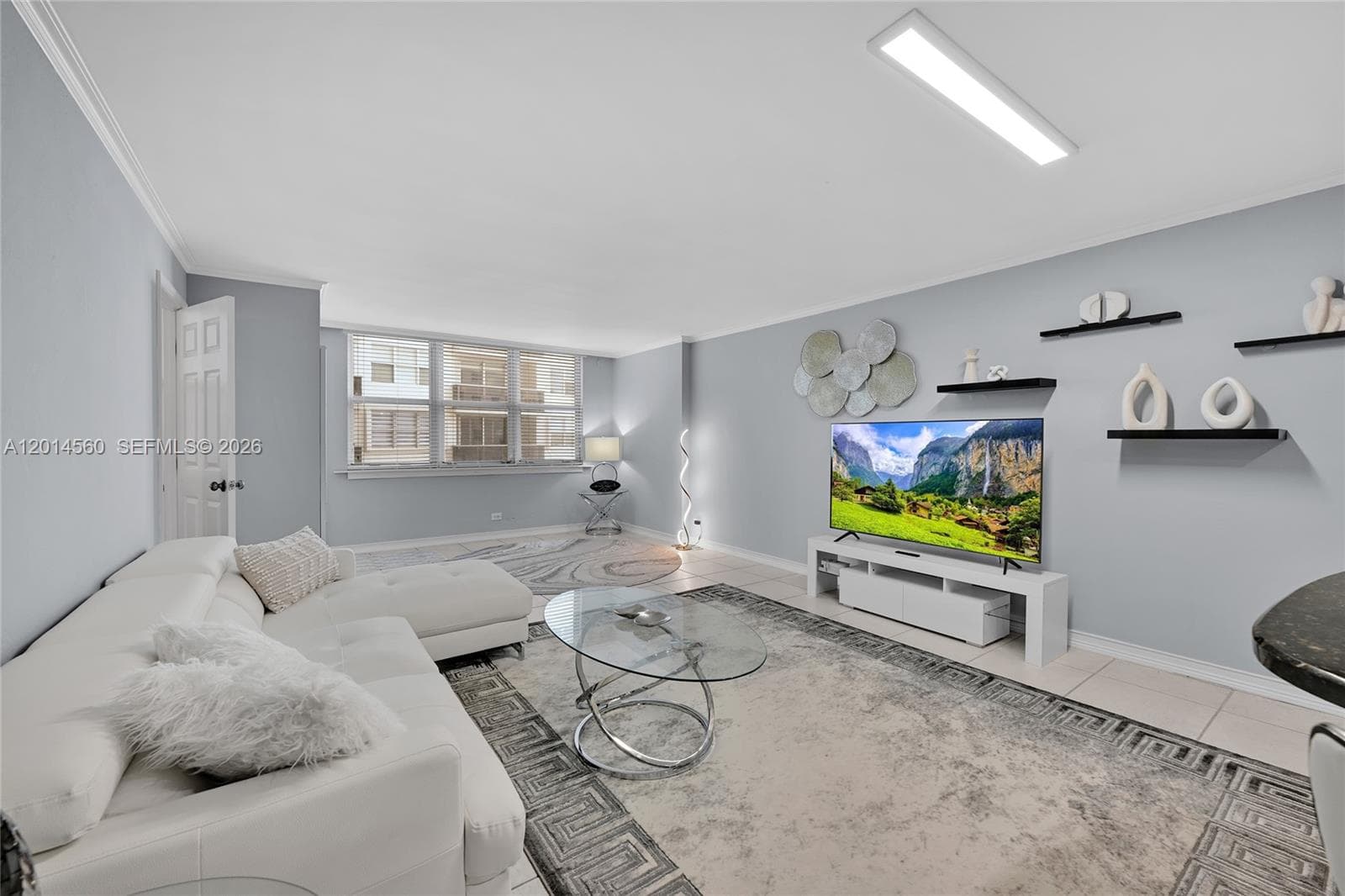 6039 Collins Ave # 621, Miami Beach FL 33140 — 4