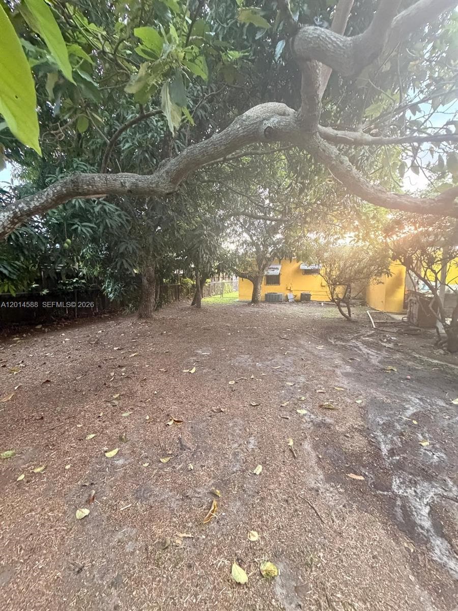 3721 SW 104th Ct, Miami FL 33165 — 7