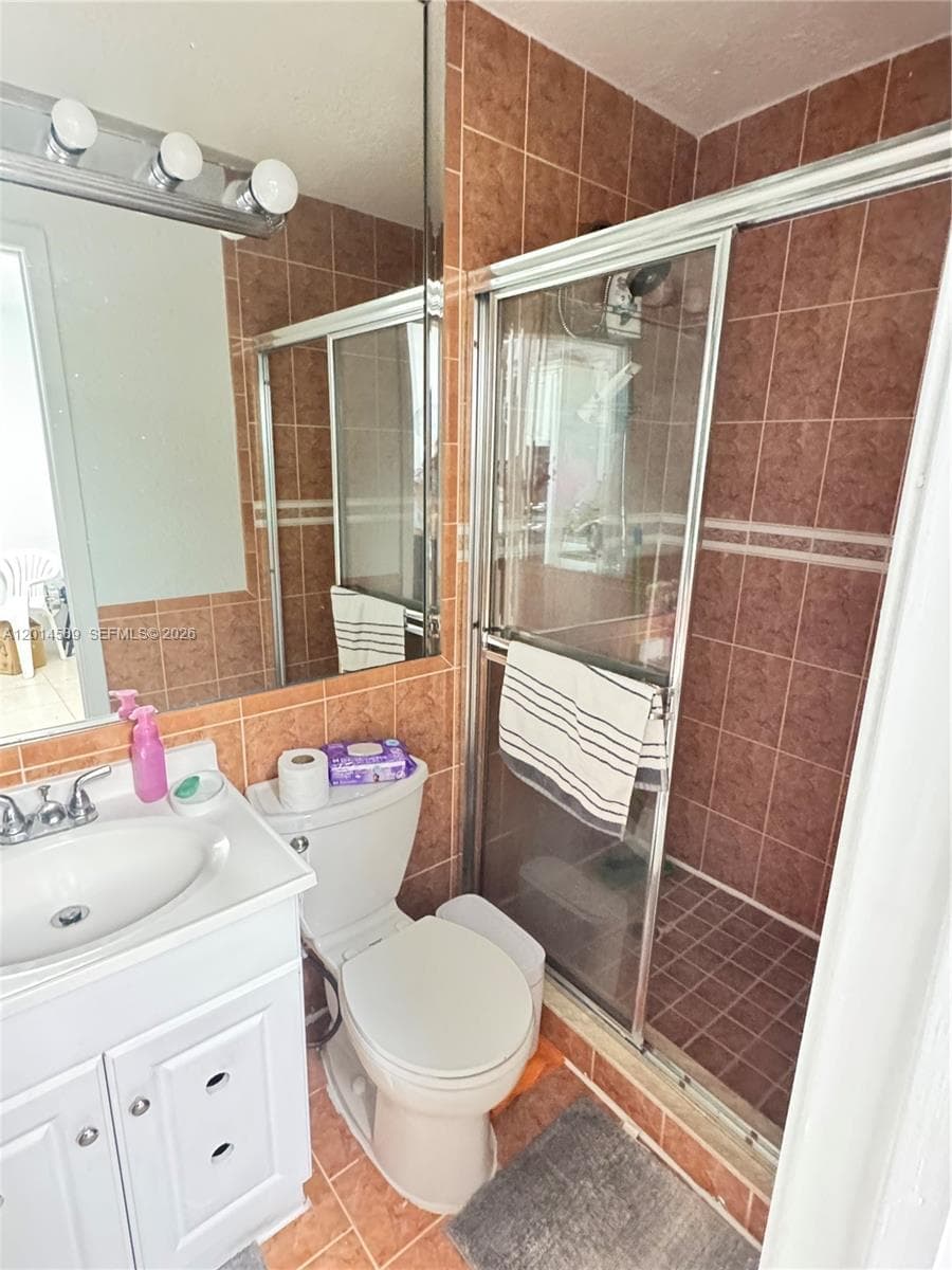 1314 W 77th St, Hialeah FL 33014 — 12