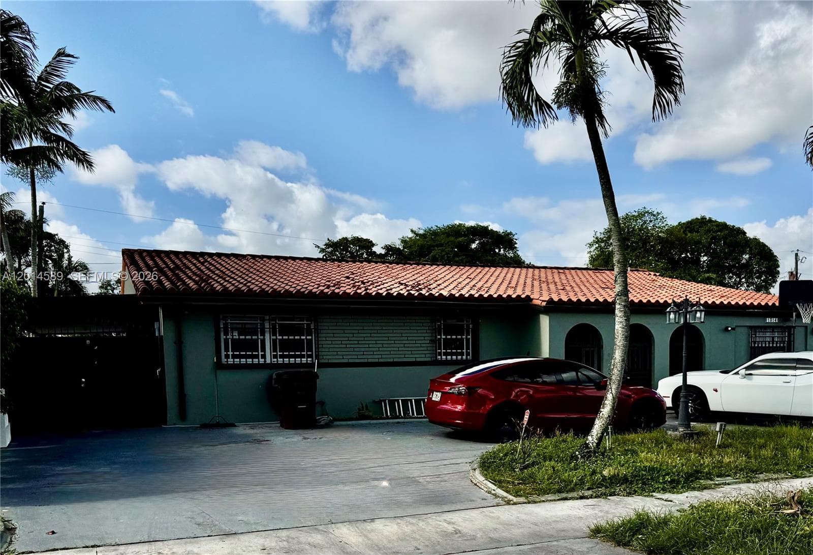1314 W 77th St, Hialeah FL 33014 — 1