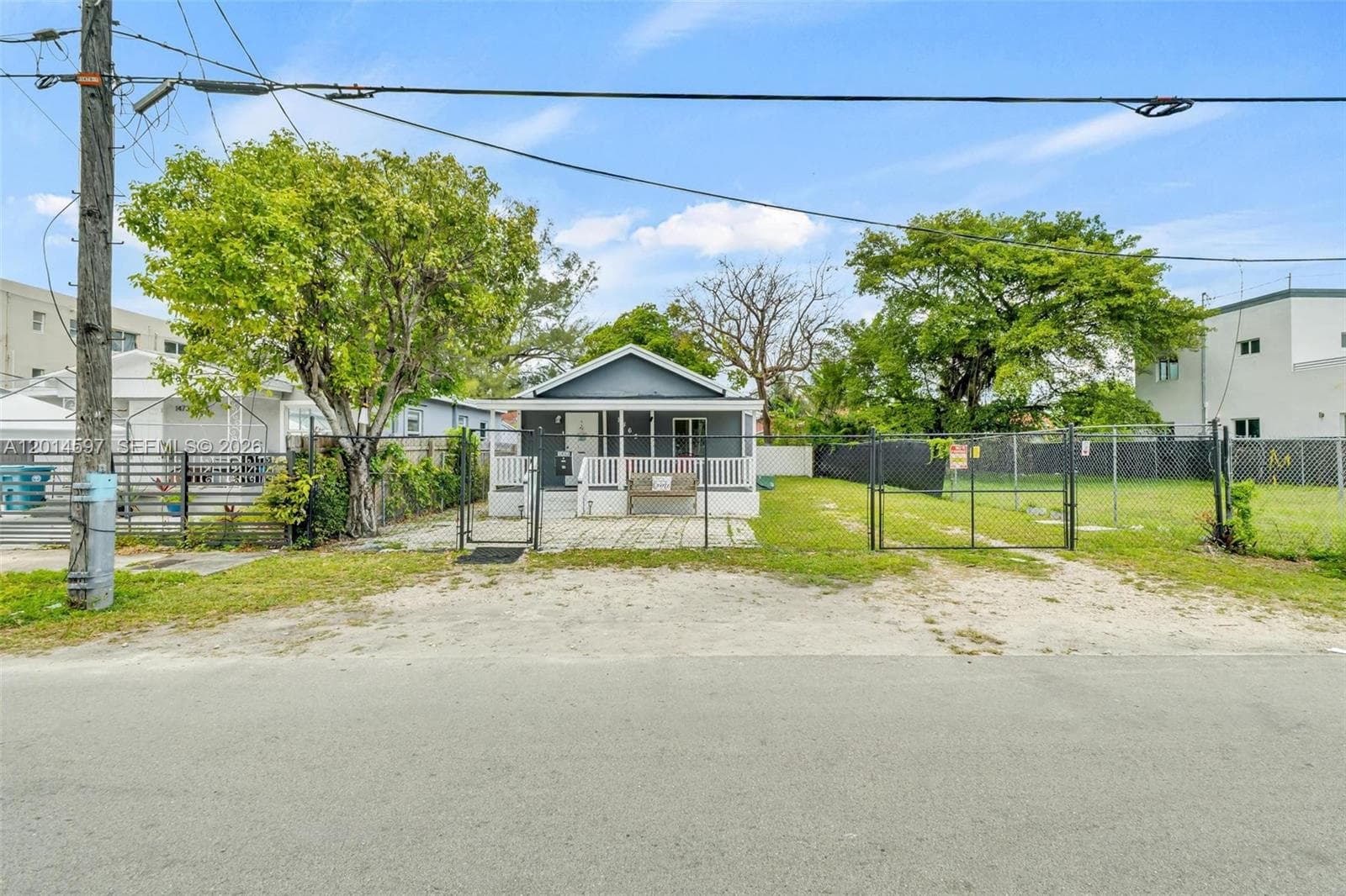 1463 NW 70th St # 1463, Miami FL 33147 — 14