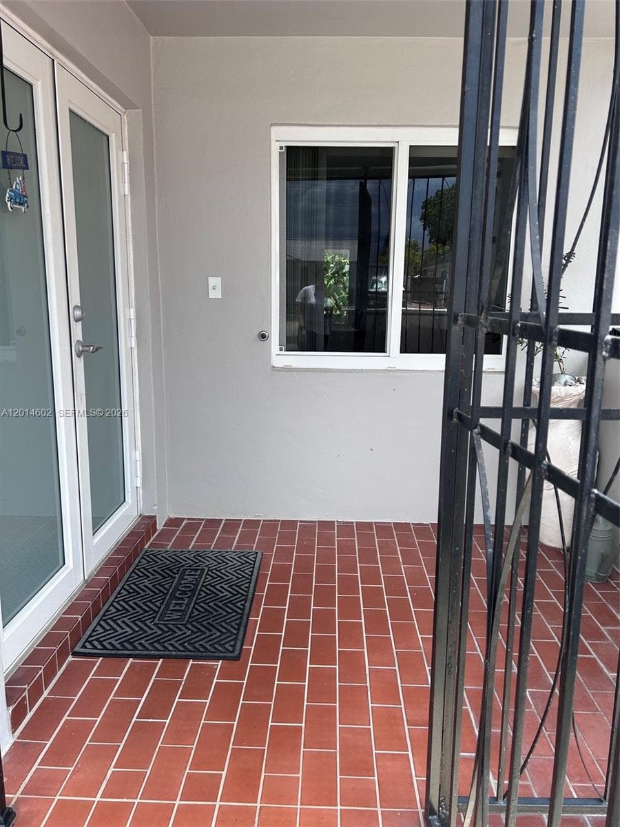 1181 SW 141st Ave, Miami FL 33184 — 5