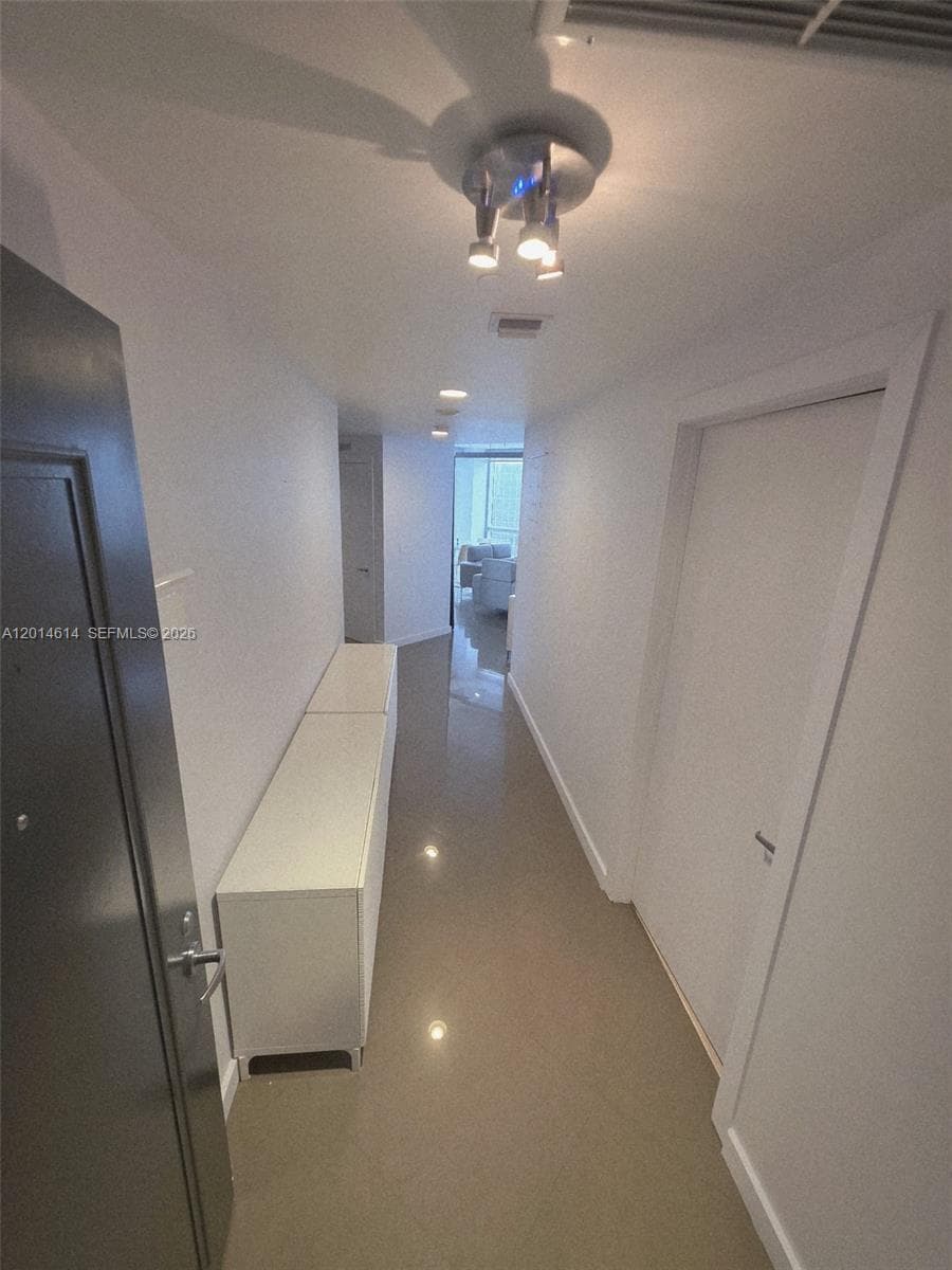 1060 Brickell Ave # 2201, Miami FL 33131 — 22