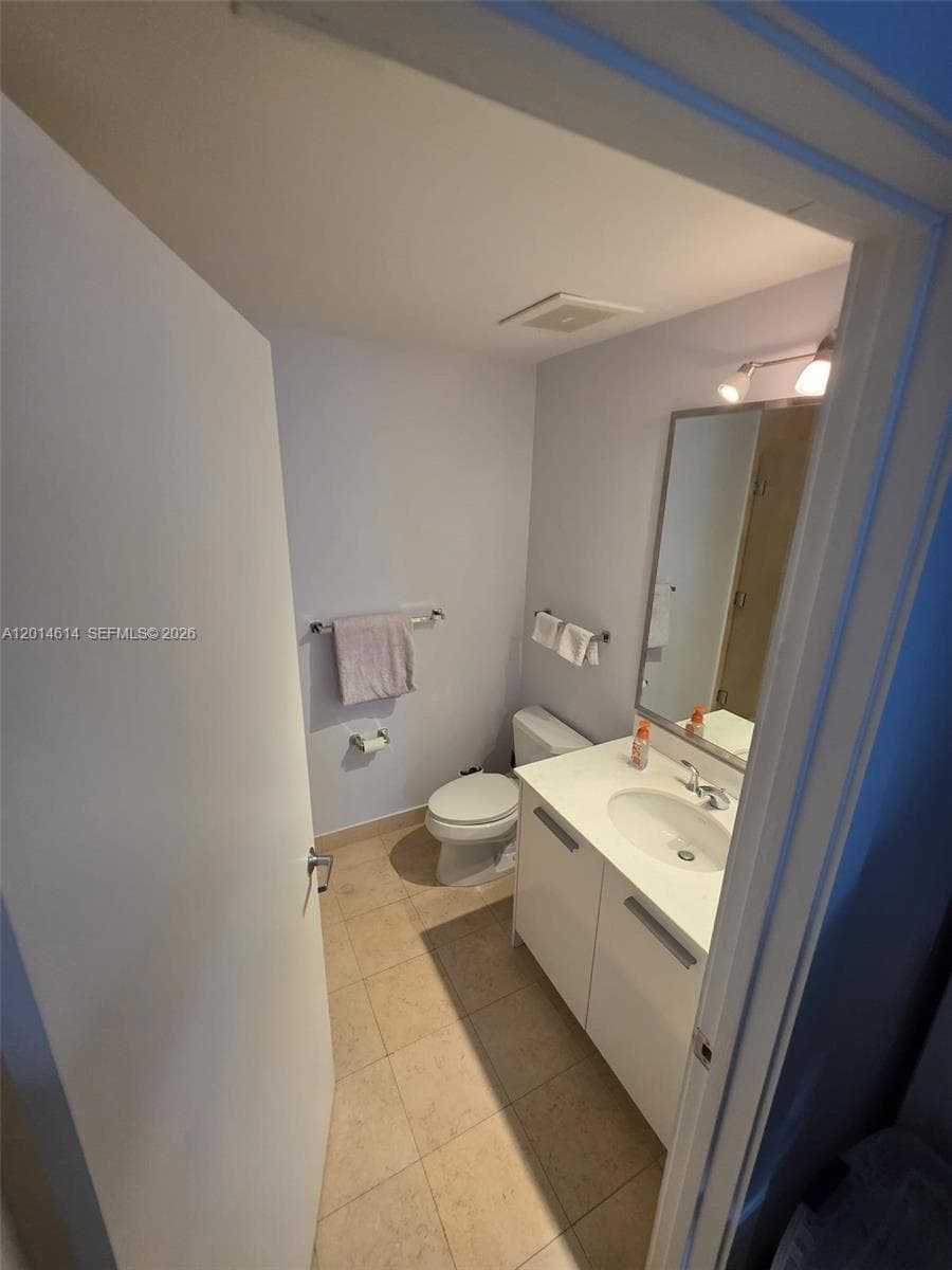 1060 Brickell Ave # 2201, Miami FL 33131 — 15