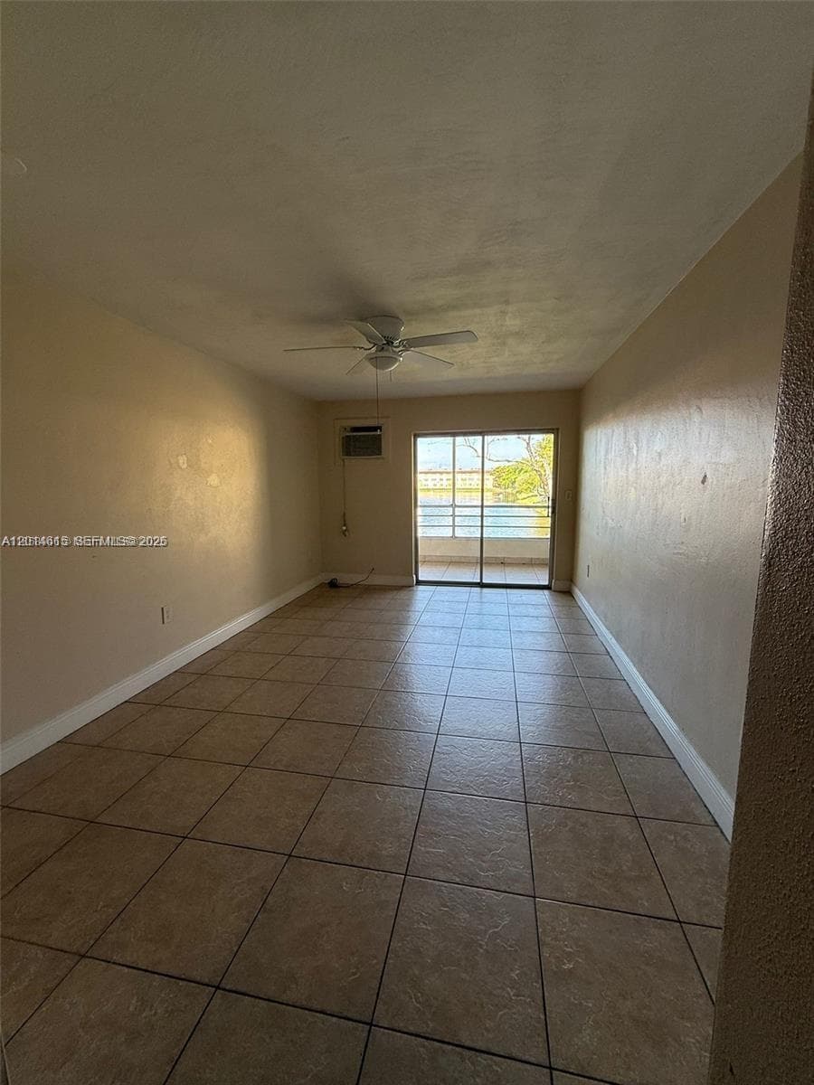 18707 NE 2nd Ave # 918, Miami FL 33179 — 5
