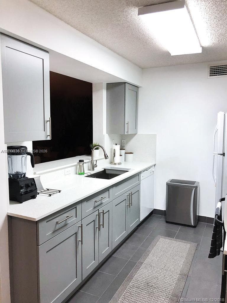 The Greens At Doral Condo, Doral, FL — 5