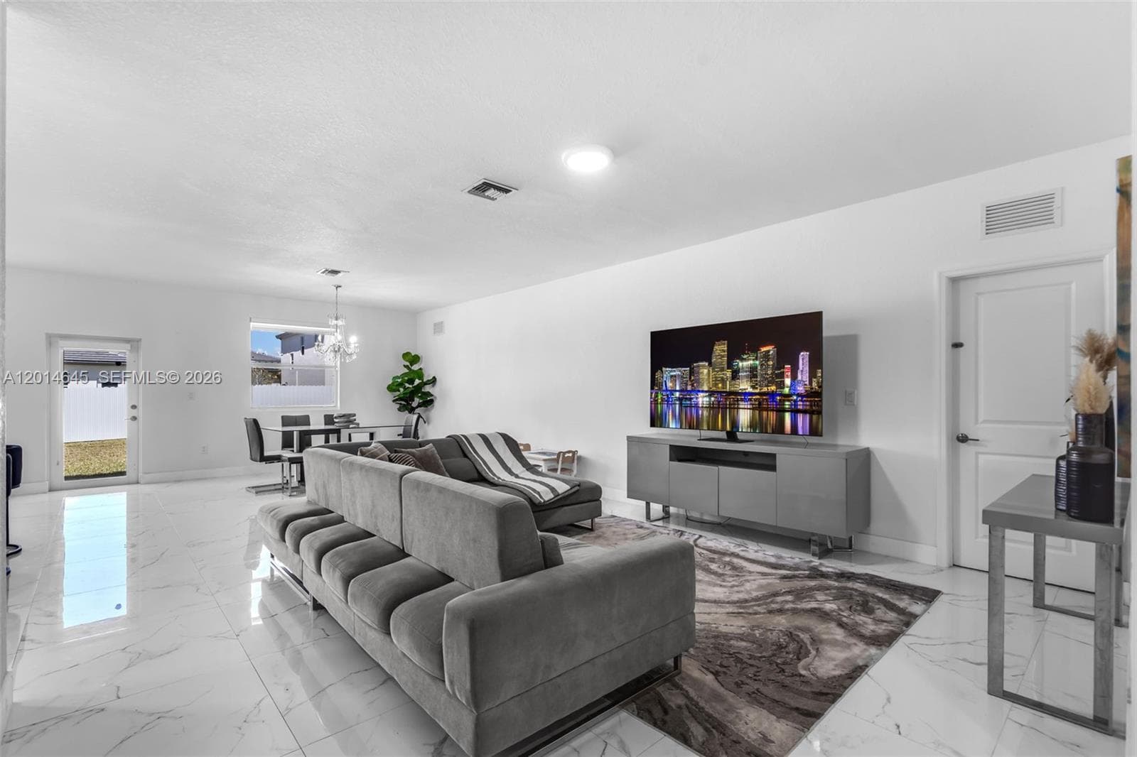 13629 SW 186th Ln, Miami FL 33177 — 2