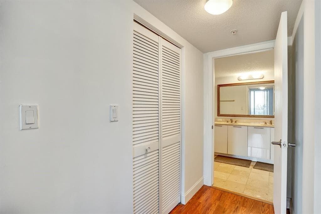 1800 N Bayshore Drive # 1610, Miami FL 33132 — 12