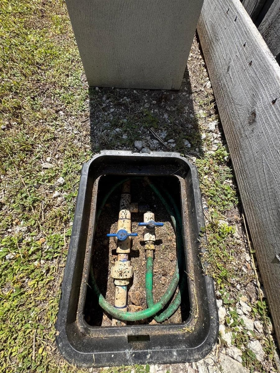 19500 SW 115th Ave, Miami FL 33157 — 64