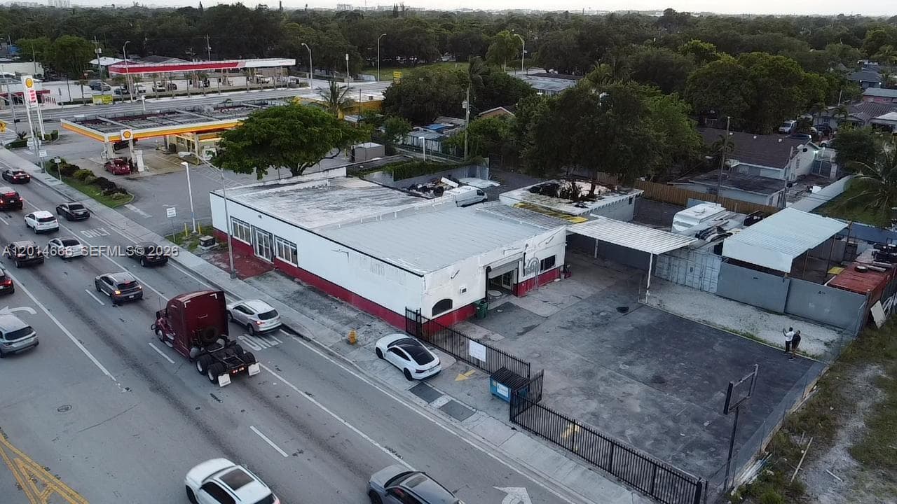 10342 NW 27th Ave, Miami FL 33147 — 3