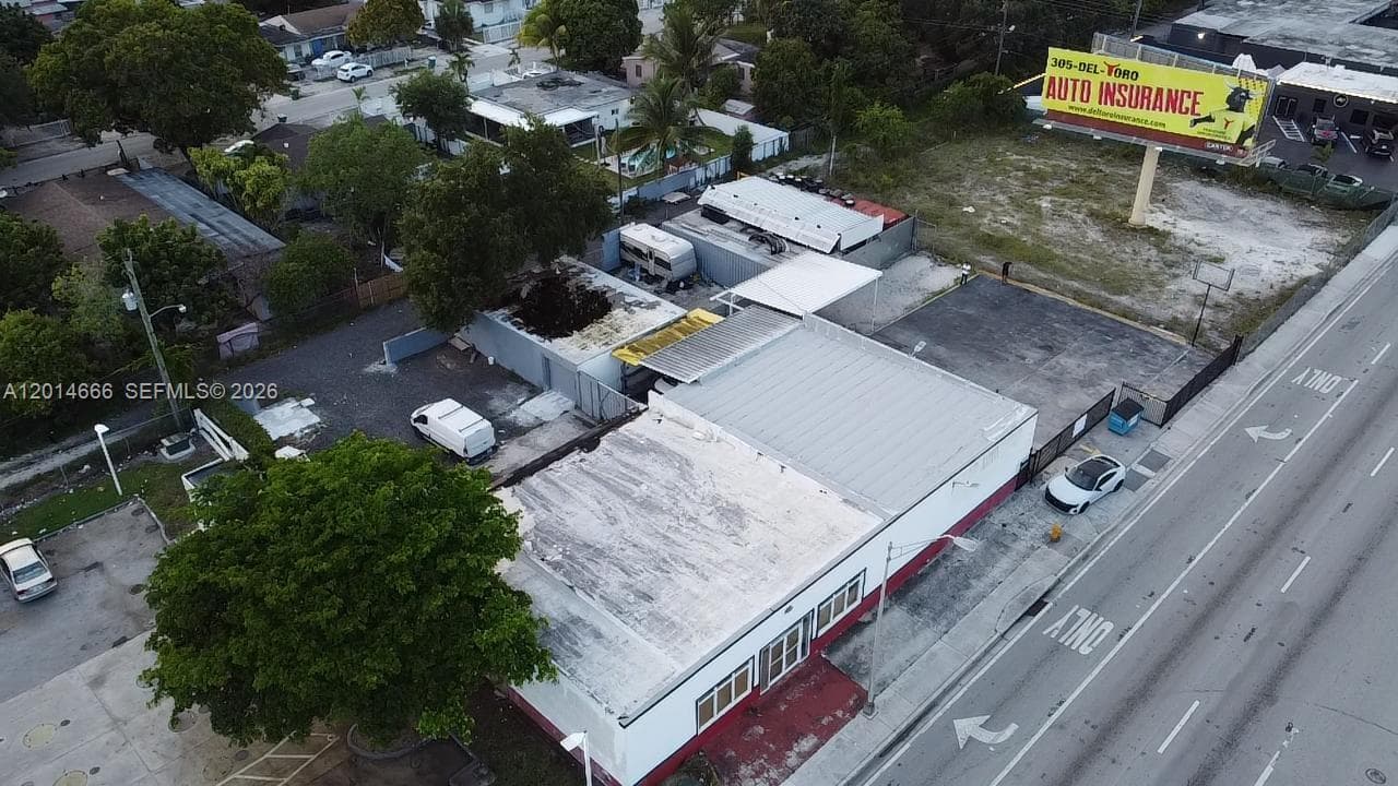 10342 NW 27th Ave, Miami FL 33147 — 5