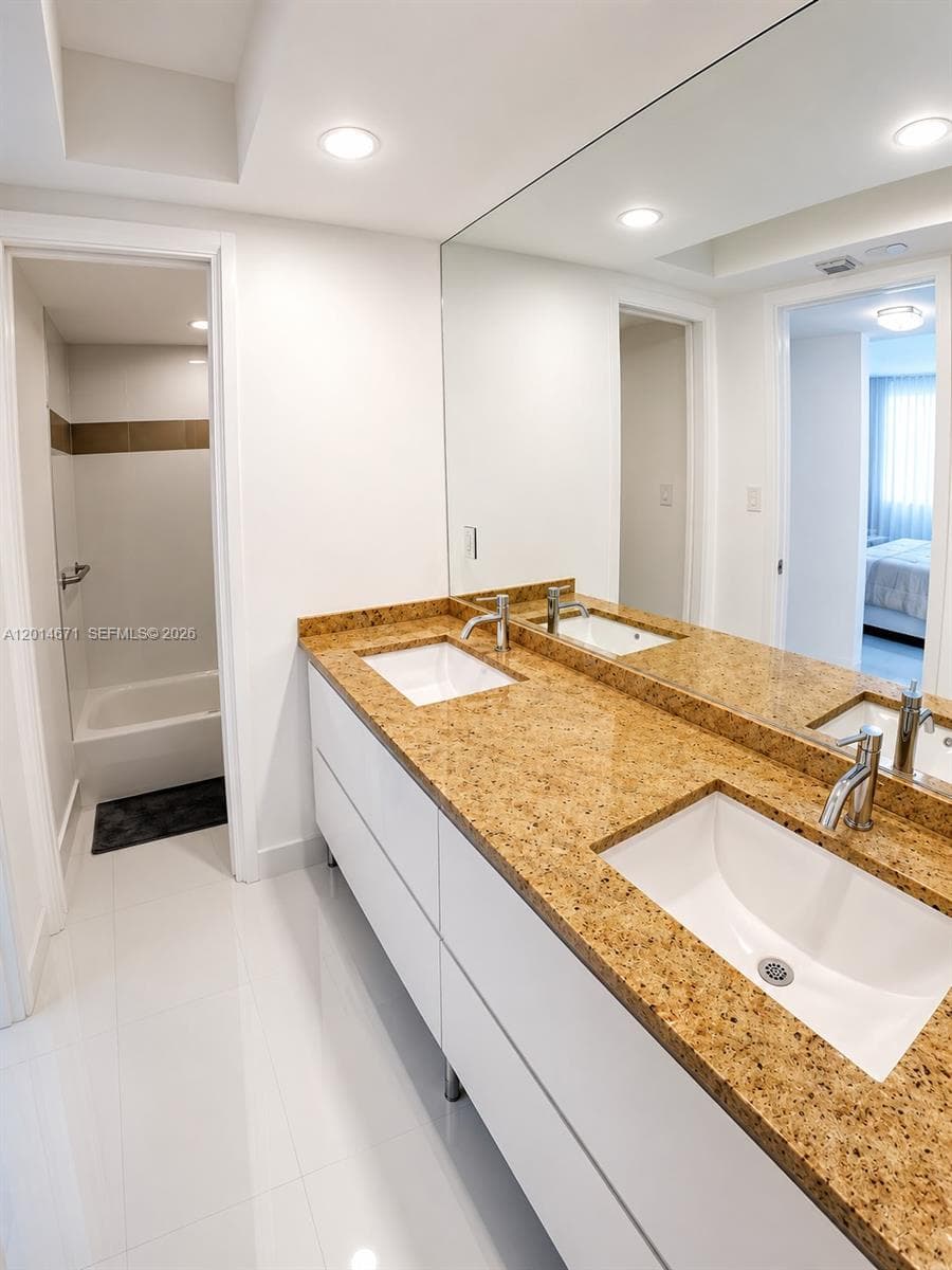 6917 Collins Ave # 614, Miami Beach FL 33141 — 27