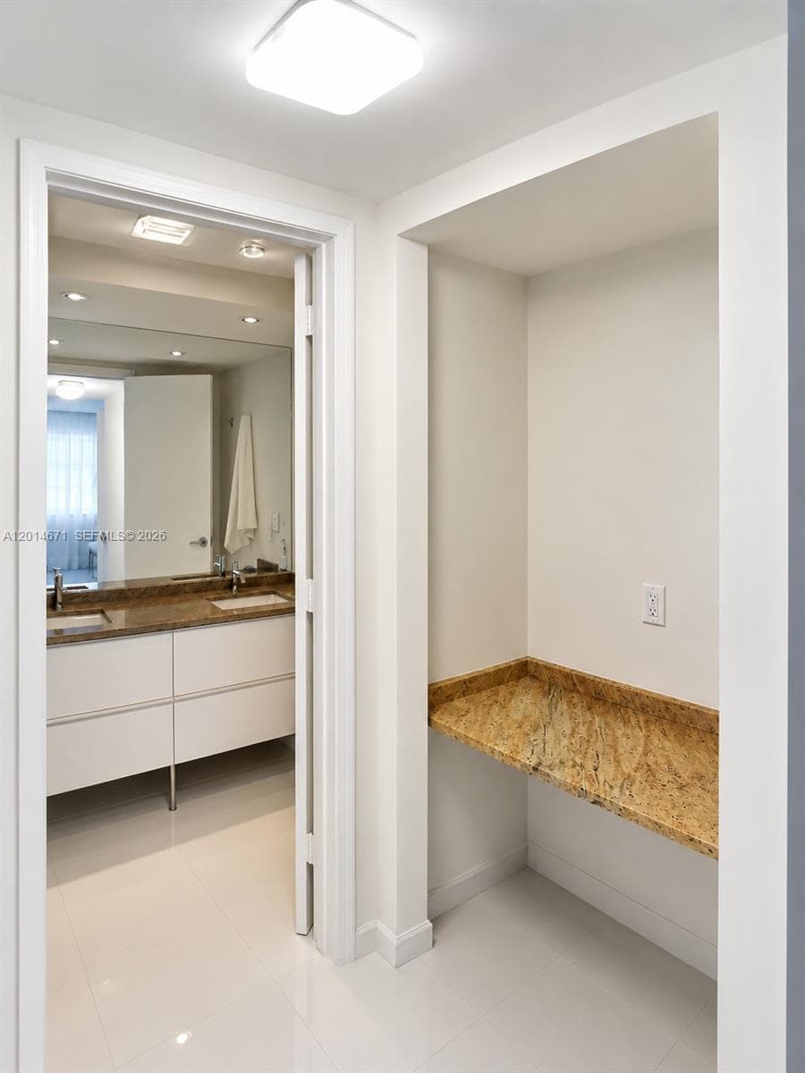 6917 Collins Ave # 614, Miami Beach FL 33141 — 26