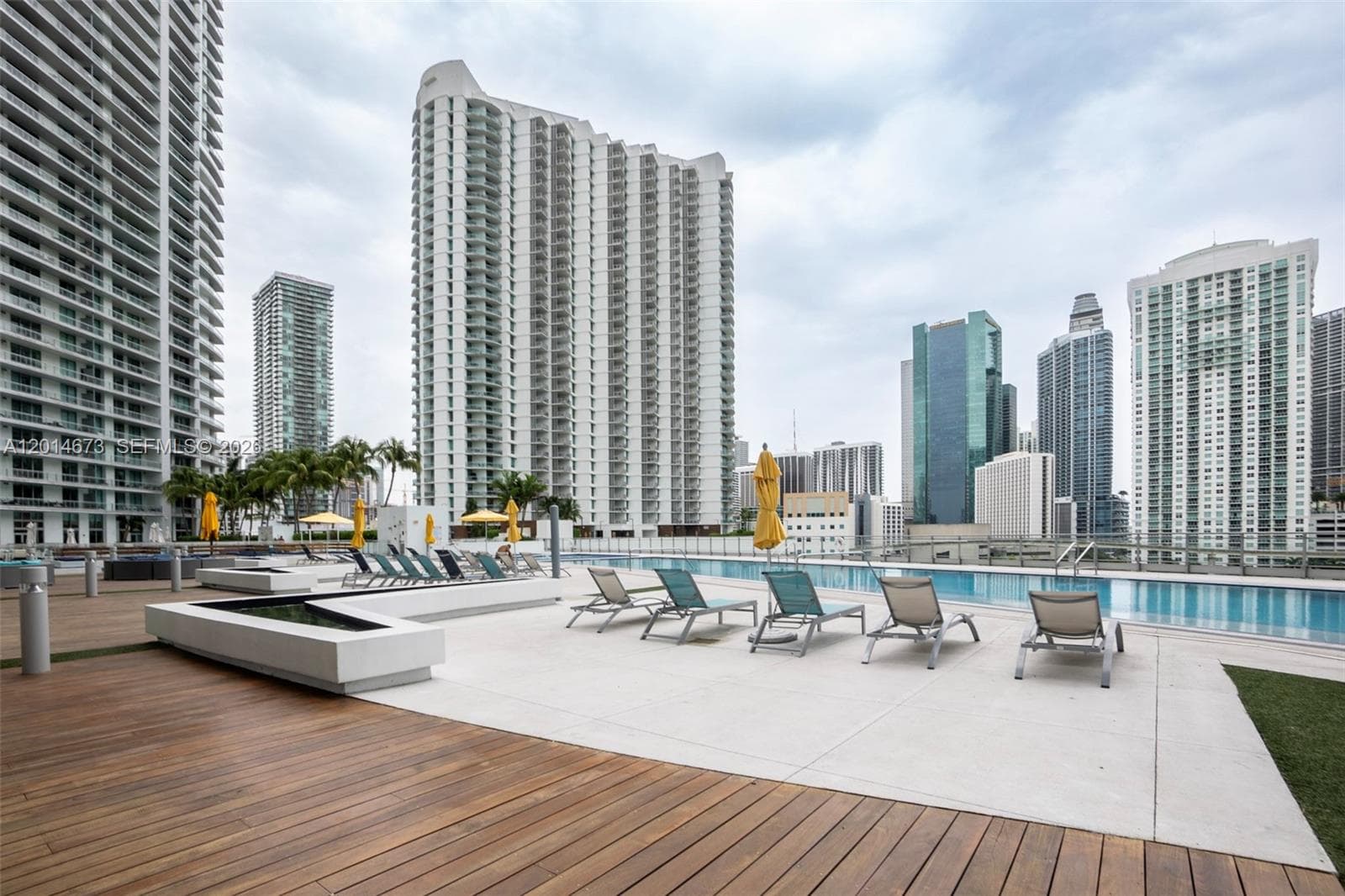 92 SW 3rd St # 1812, Miami FL 33130 — 9