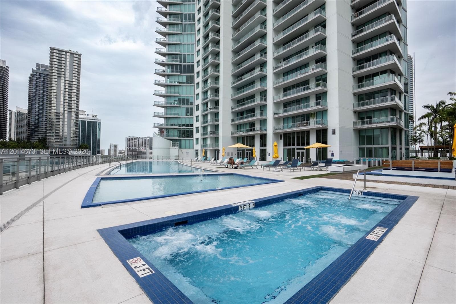 92 SW 3rd St # 1812, Miami FL 33130 — 10
