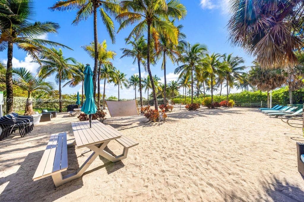 9172 Collins Ave # 212, Surfside FL 33154 — 19