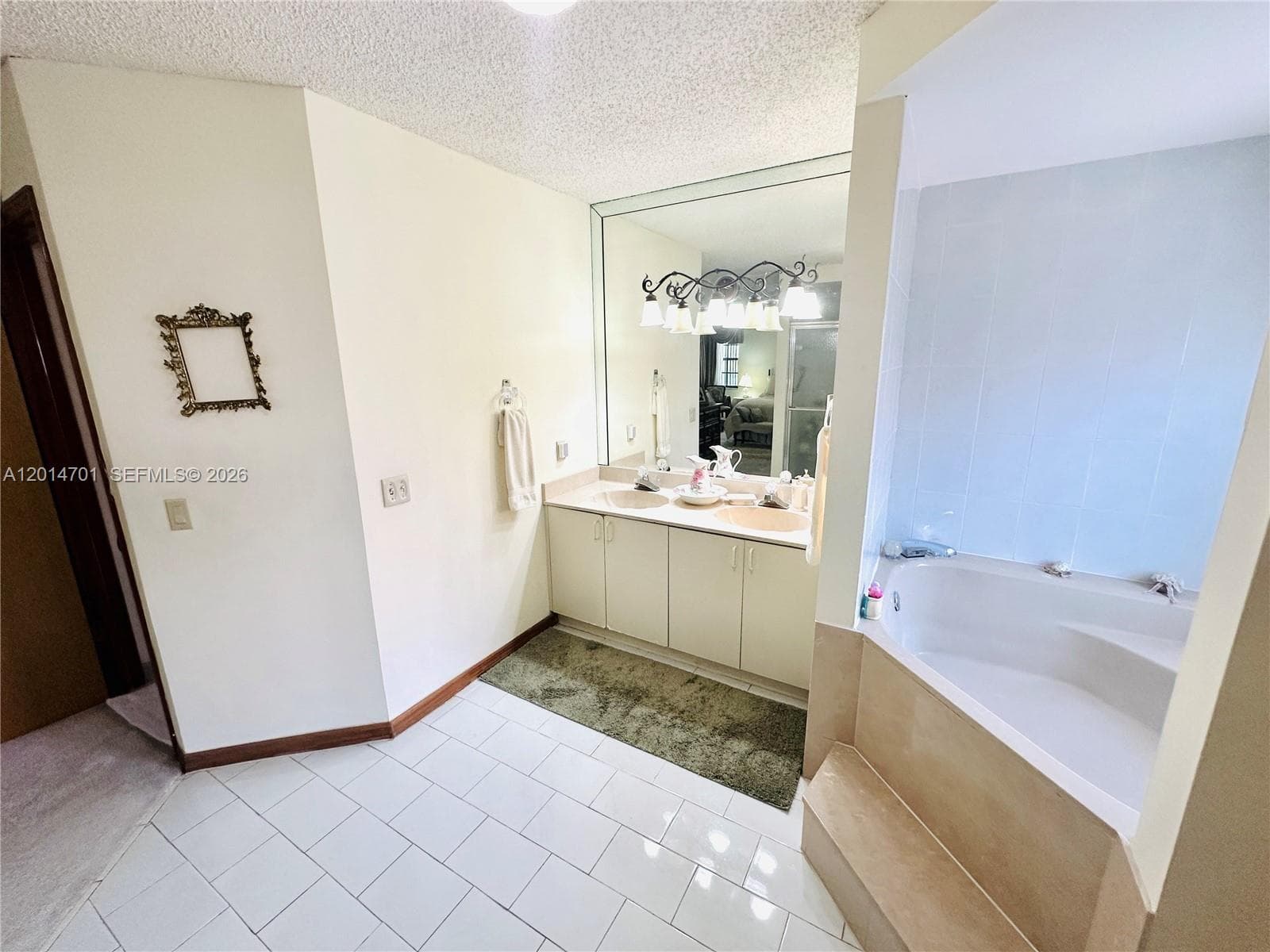 3142 SW 141st Ave, Miami FL 33175 — 32