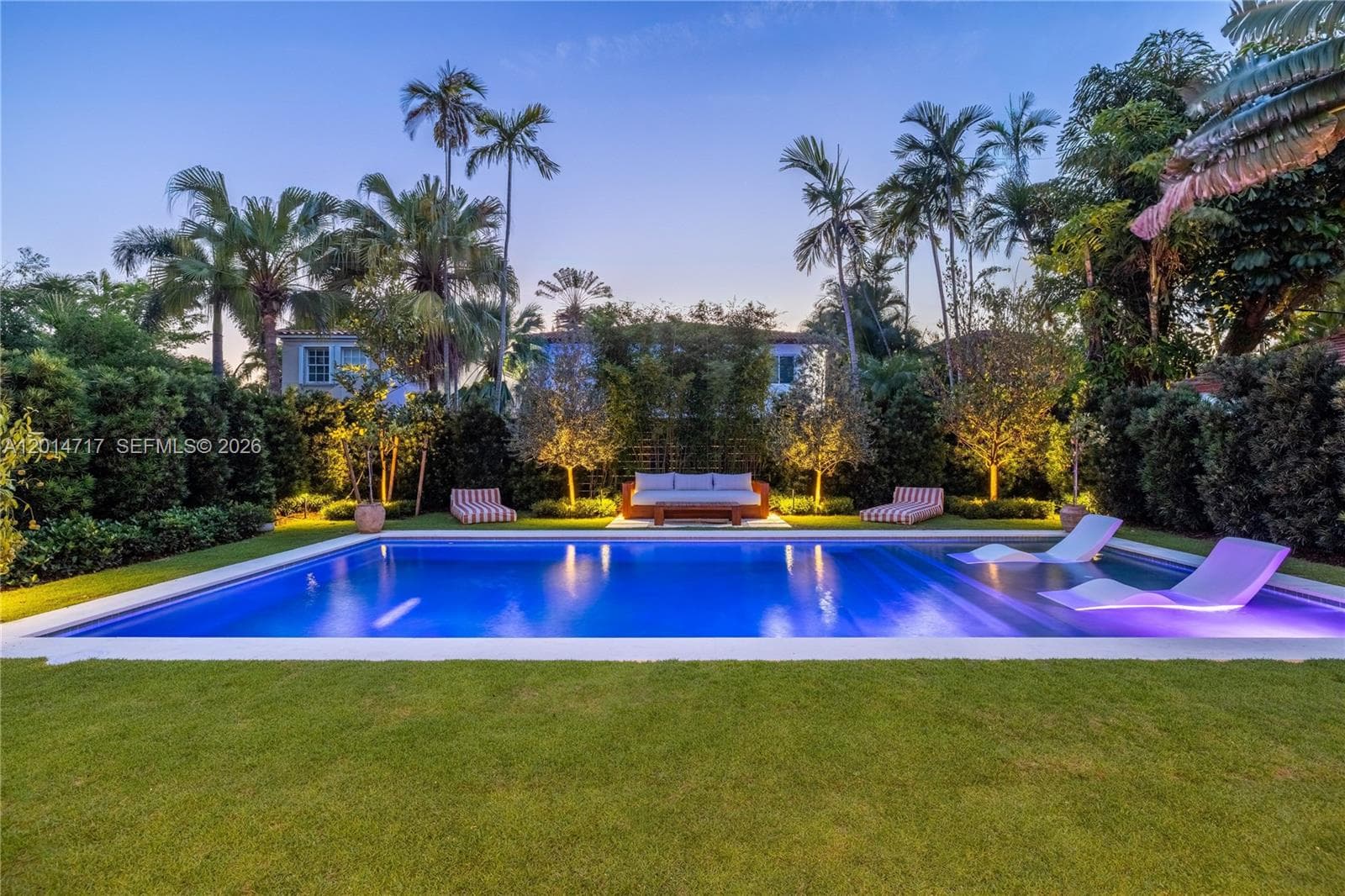 4430 Royal Palm Ave, Miami Beach FL 33140 — 32