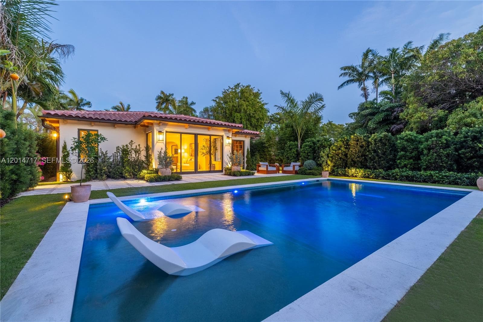 4430 Royal Palm Ave, Miami Beach FL 33140 — 5