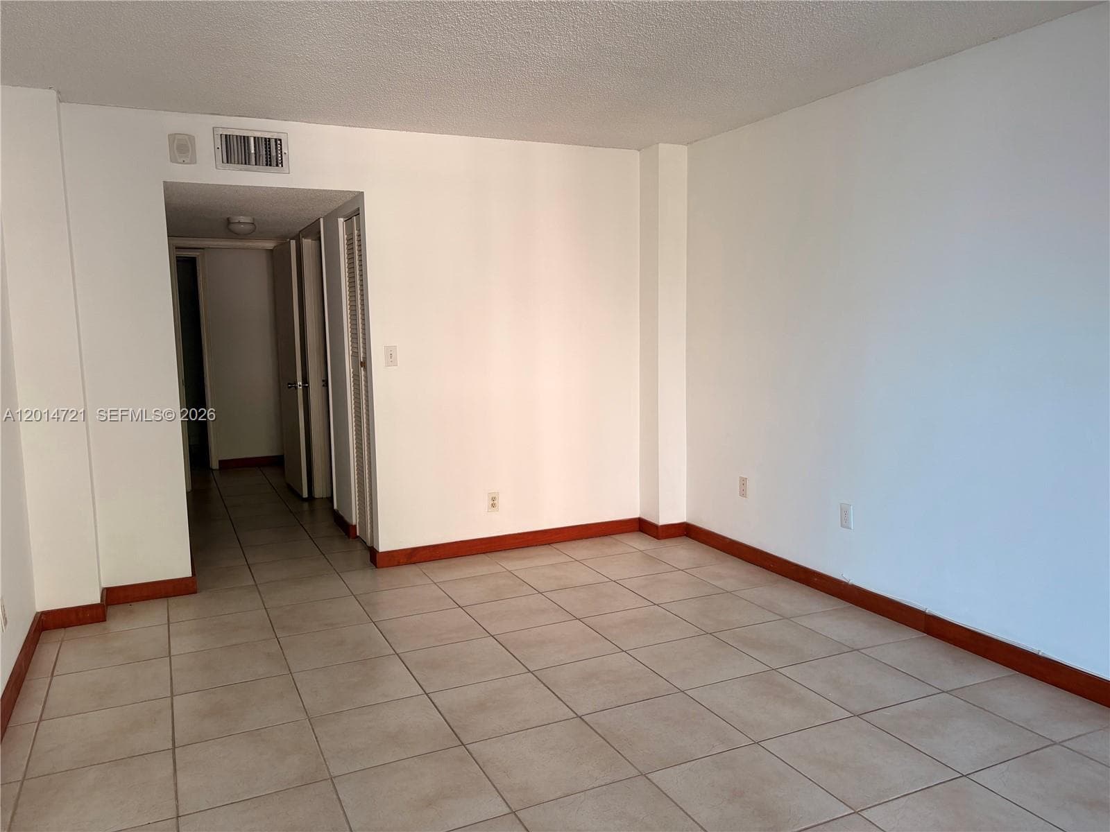 20860 San Simeon Way # 6, Miami FL 33179 — 5