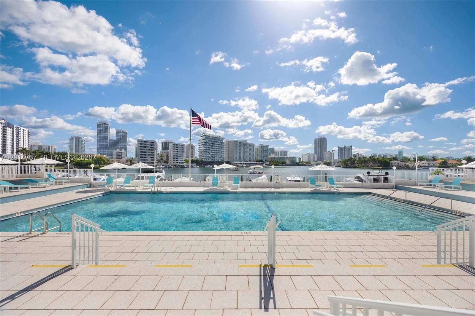 900 Bay Dr, Miami Beach FL 33141 — 32
