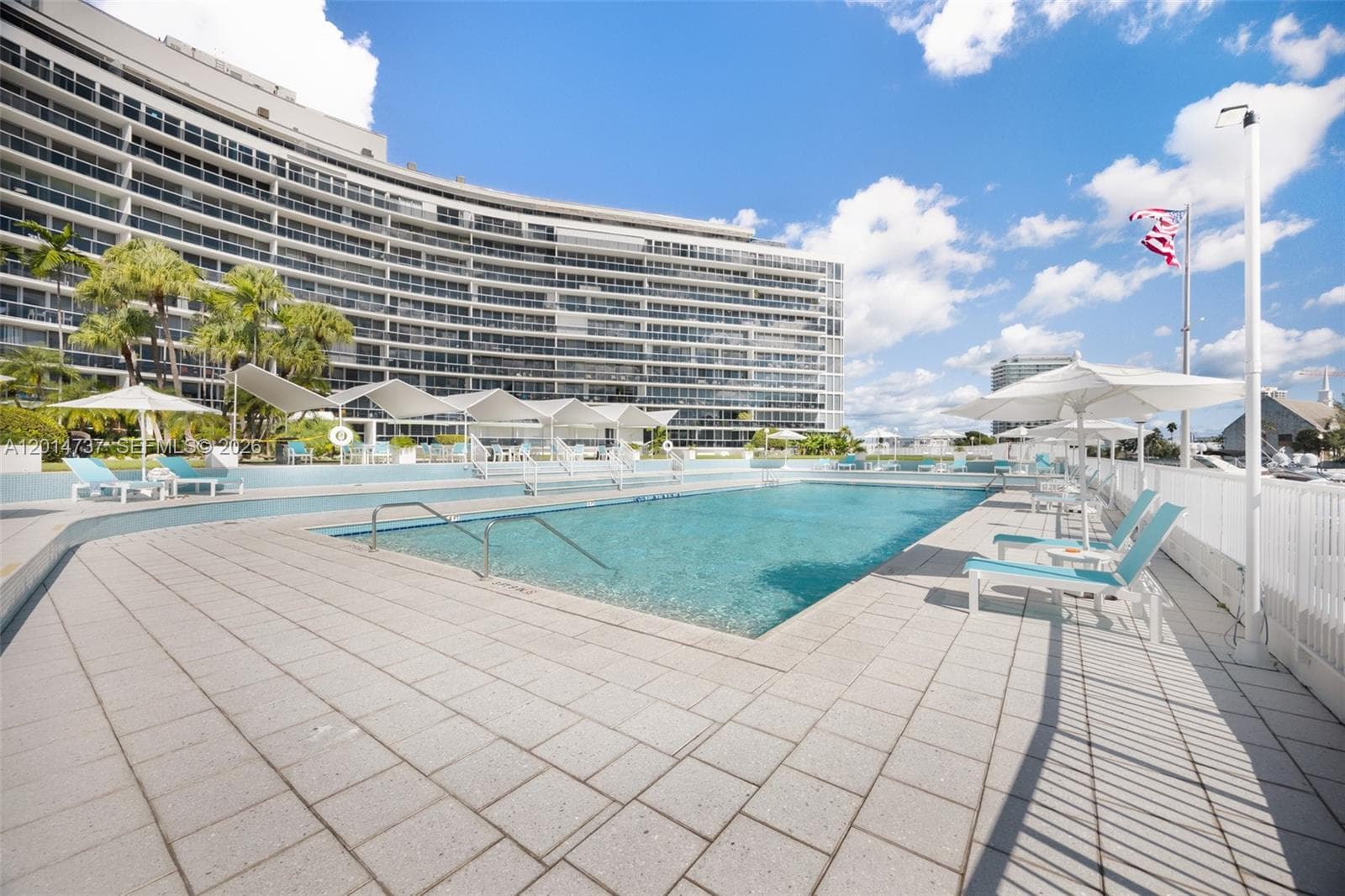 900 Bay Dr, Miami Beach FL 33141 — 30