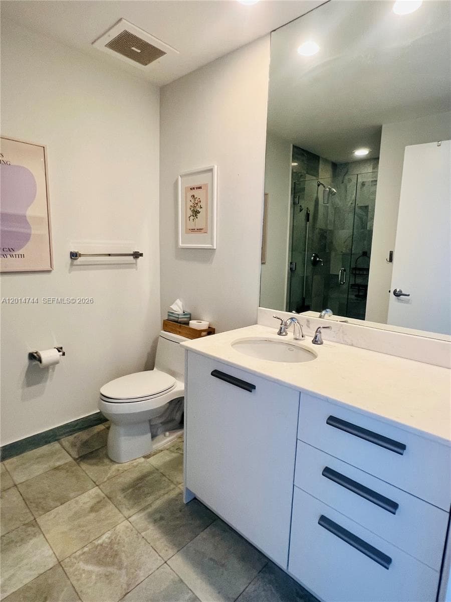 1060 Brickell Ave # 3709, Miami FL 33131 — 17