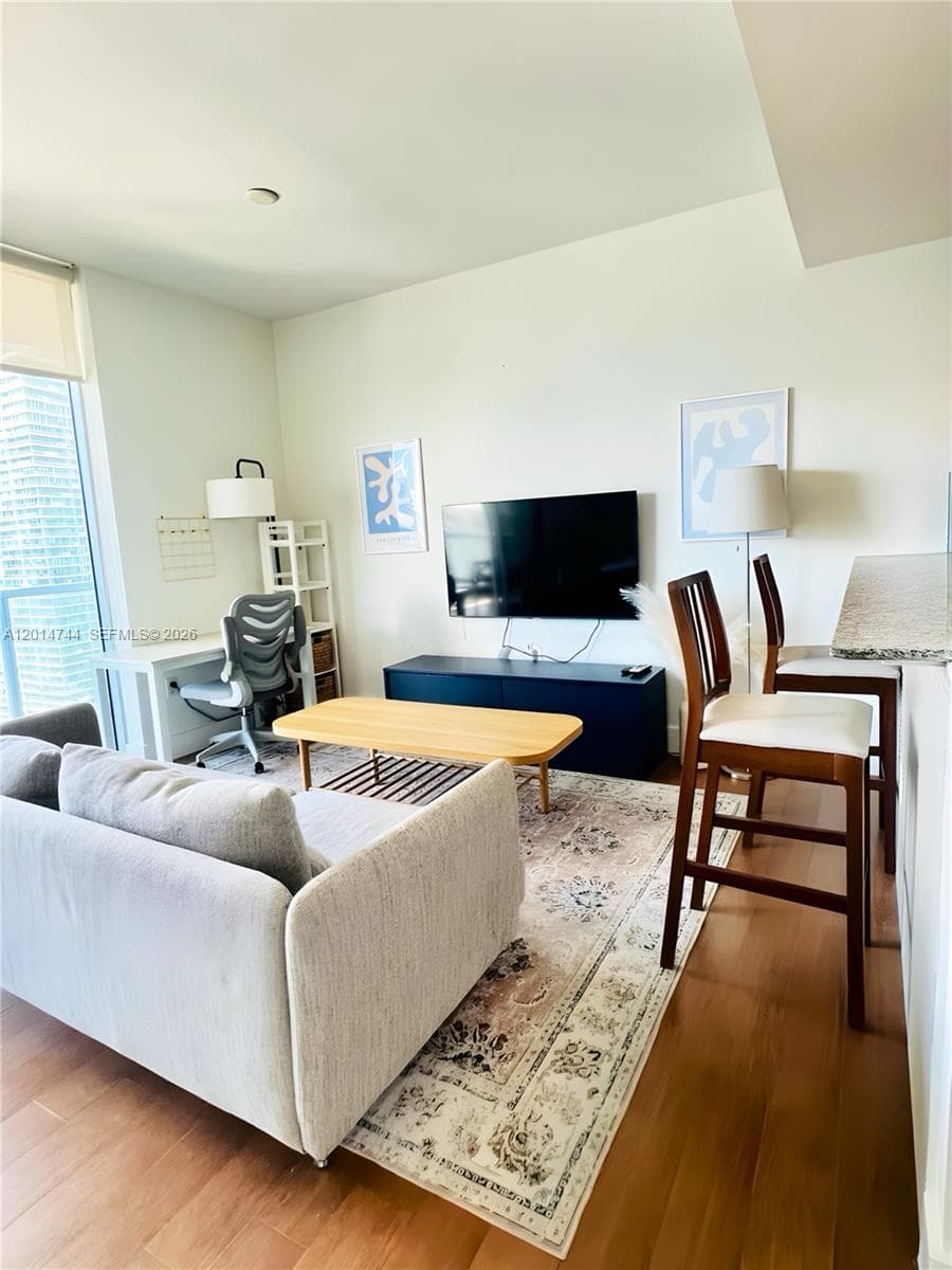 1060 Brickell Ave # 3709, Miami FL 33131 — 1