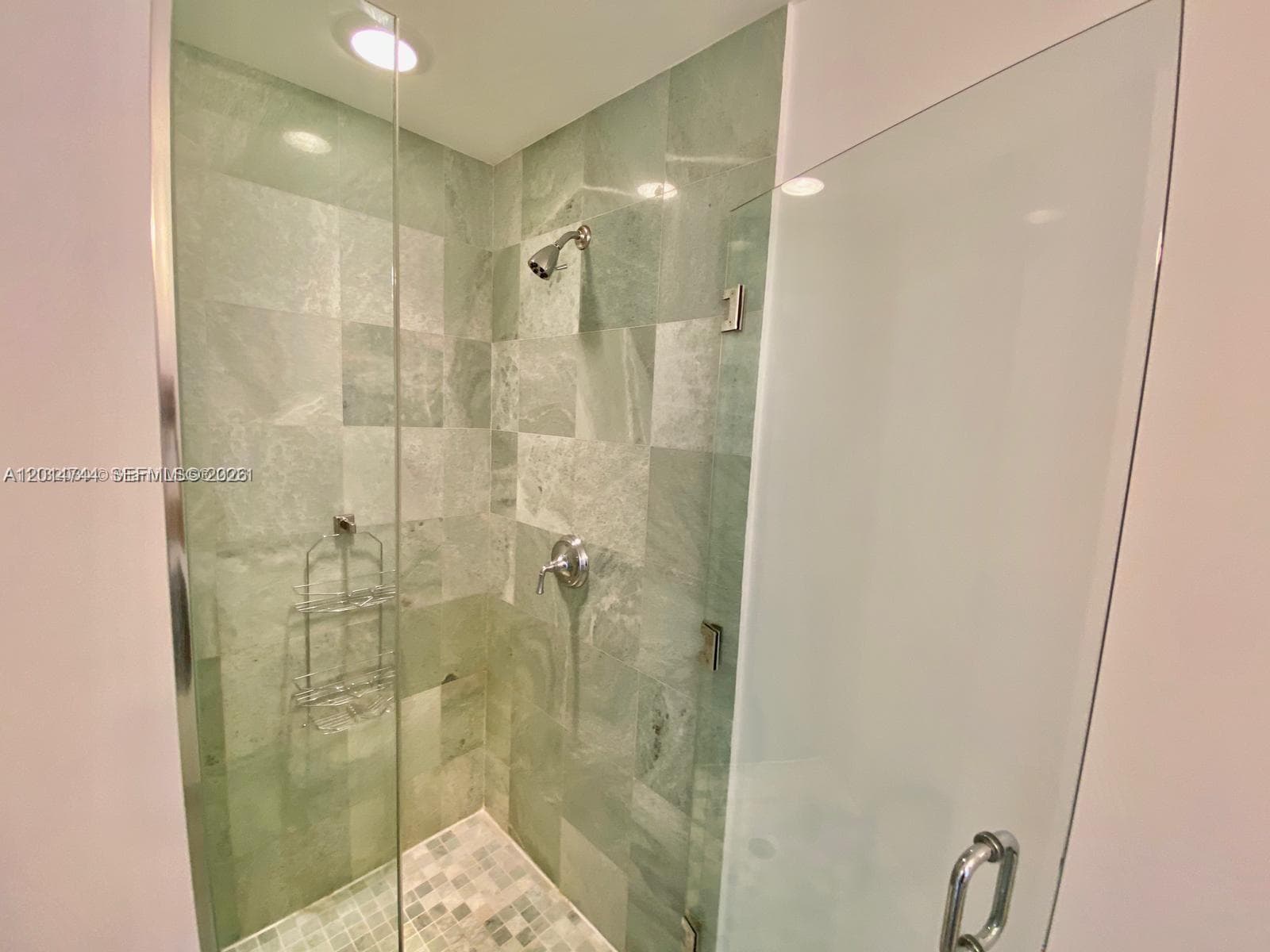 1060 Brickell Ave # 3709, Miami FL 33131 — 18