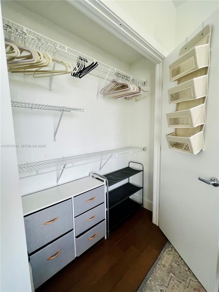 1060 Brickell Ave # 3709, Miami FL 33131 — 21