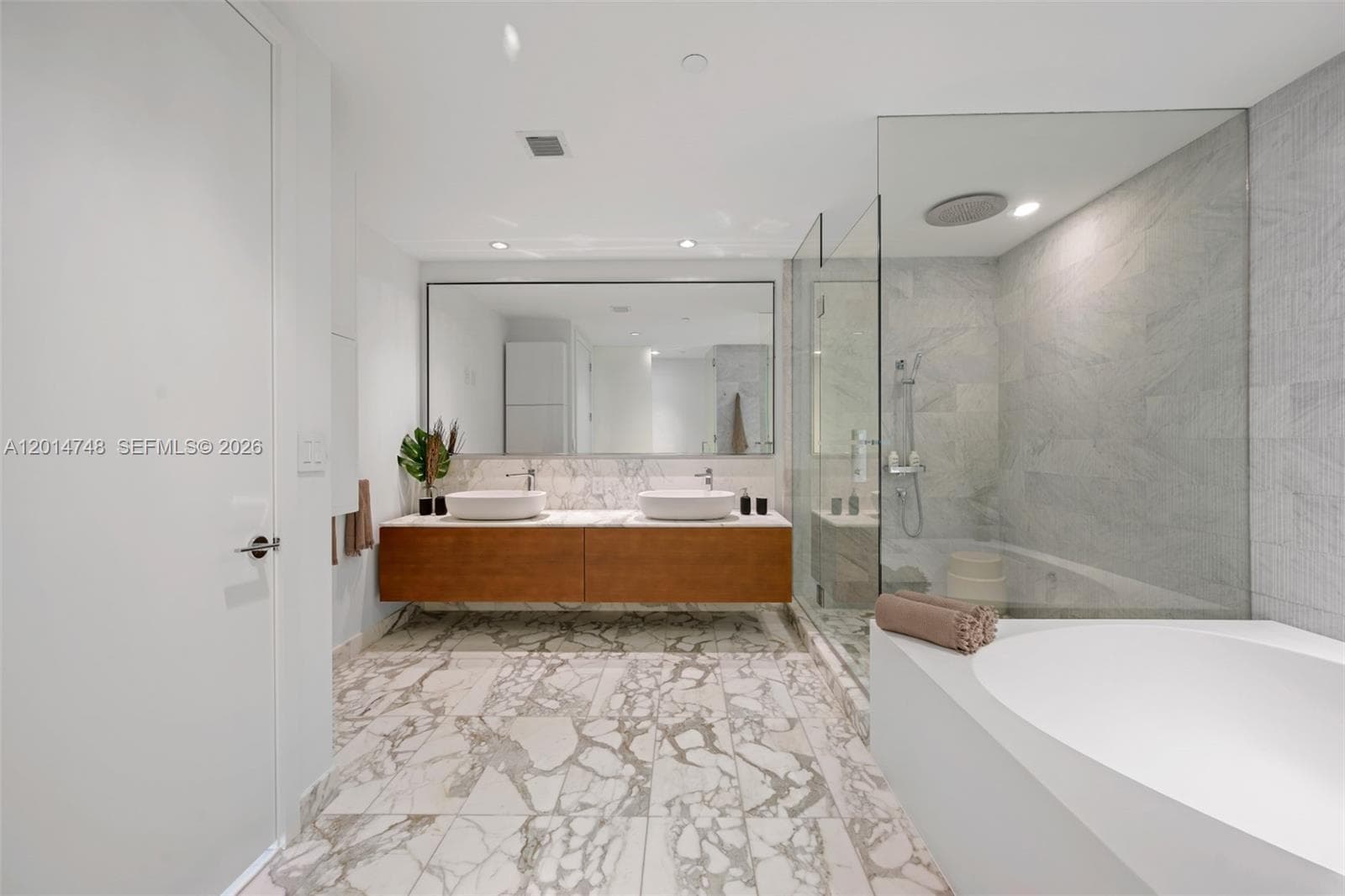 10203 Collins Ave # 401, Bal Harbour FL 33154 — 26