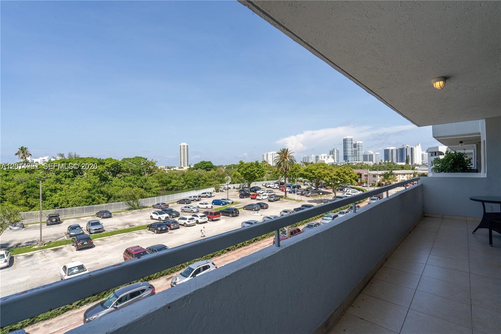 7300 Wayne Ave # 401, Miami Beach FL 33141 — 6