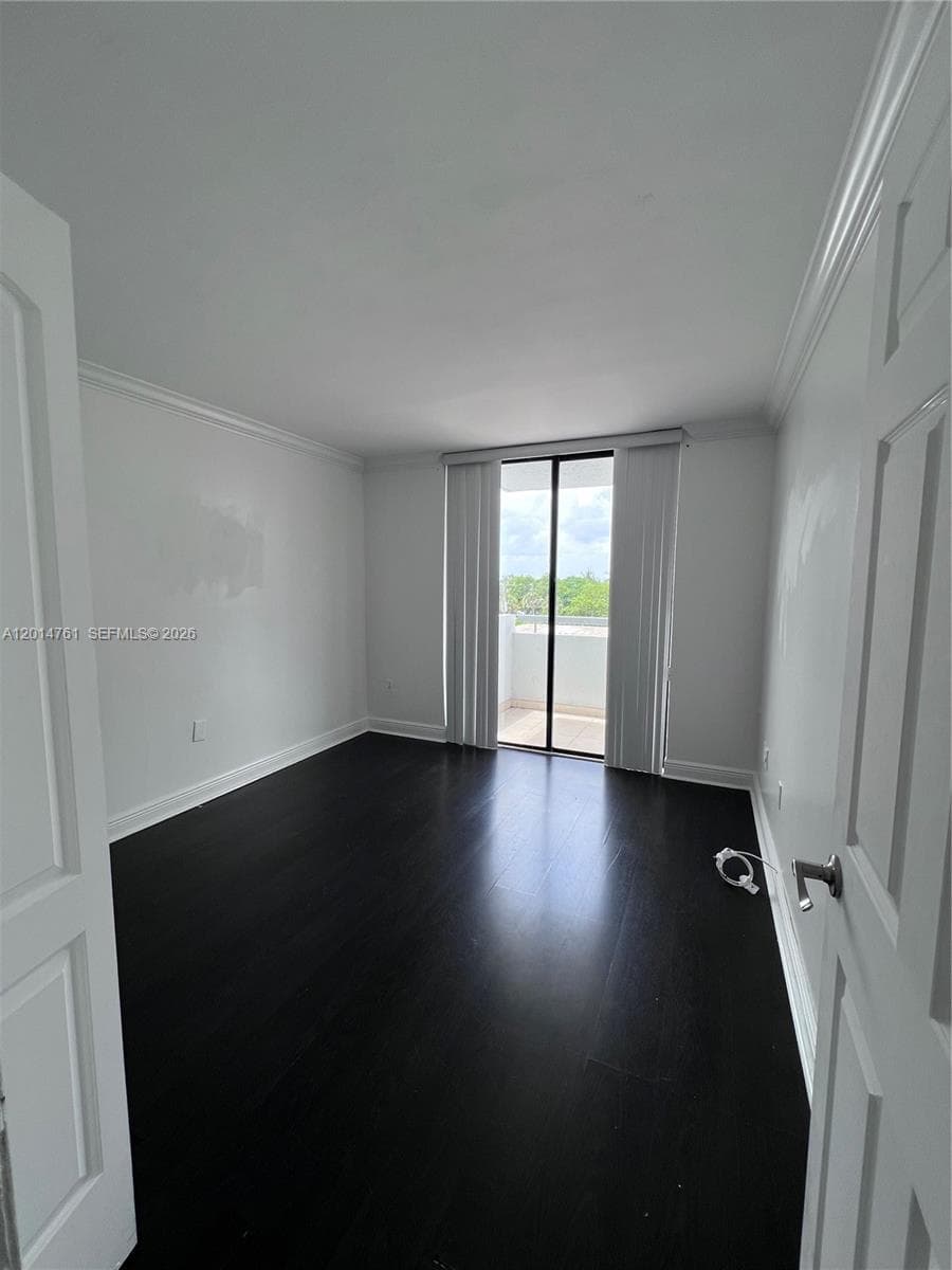 7300 Wayne Ave # 401, Miami Beach FL 33141 — 16