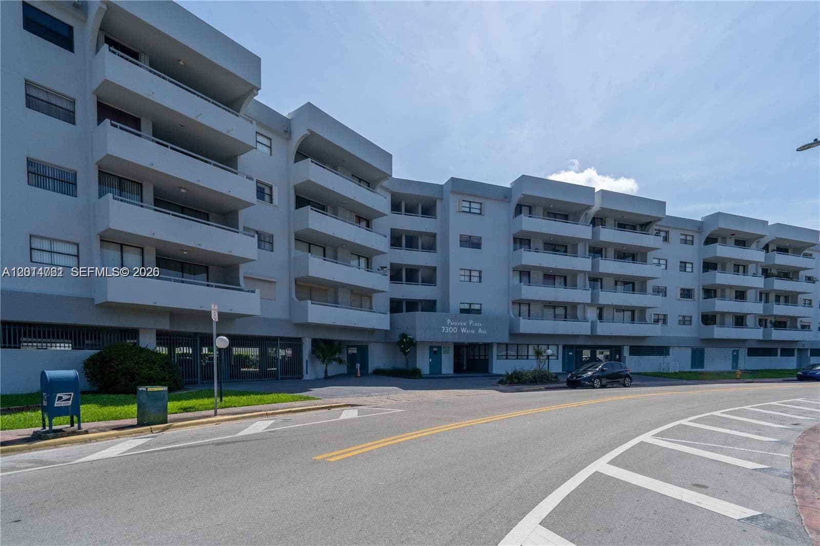 7300 Wayne Ave # 401, Miami Beach FL 33141 — 1