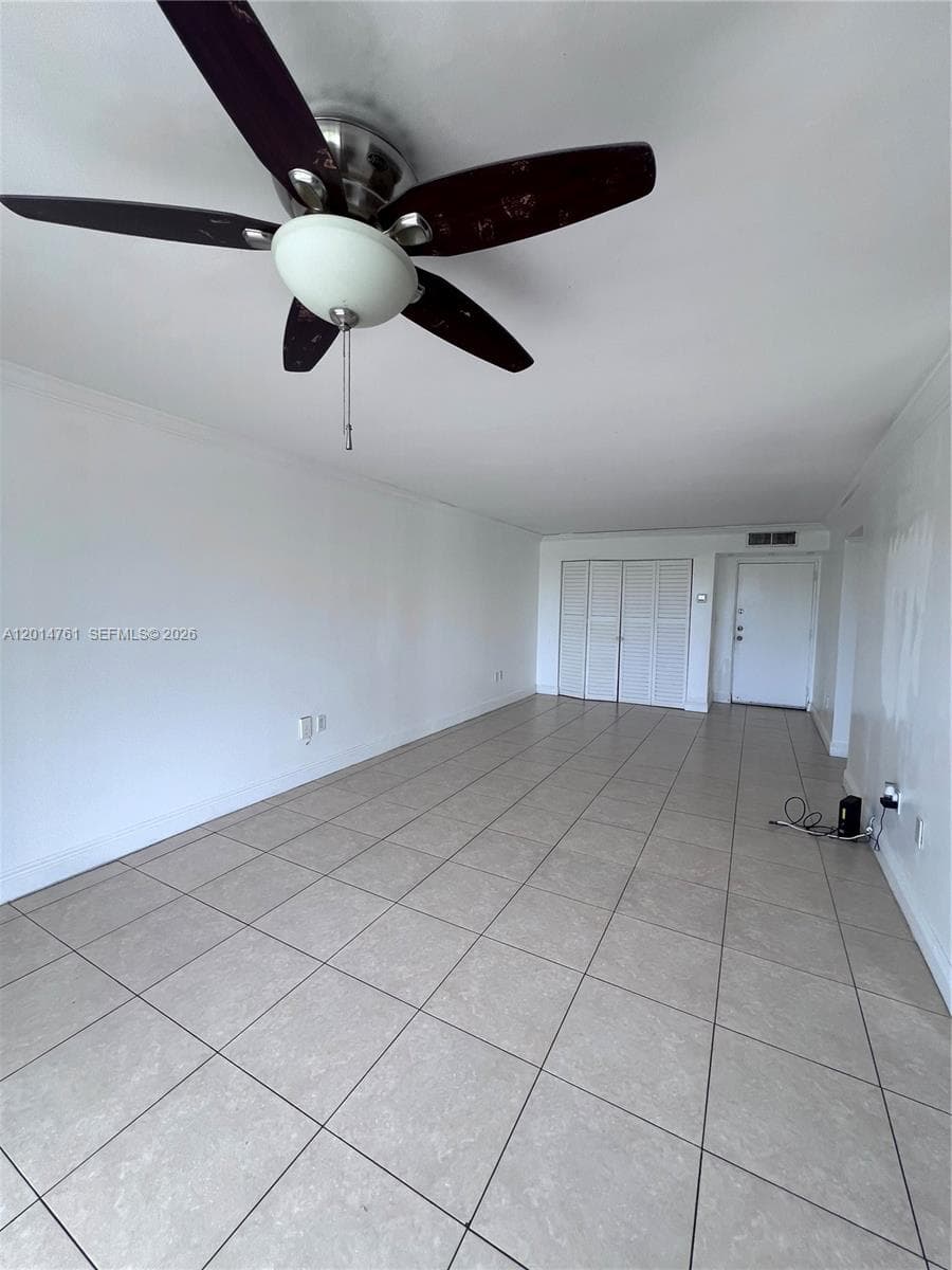 7300 Wayne Ave # 401, Miami Beach FL 33141 — 9